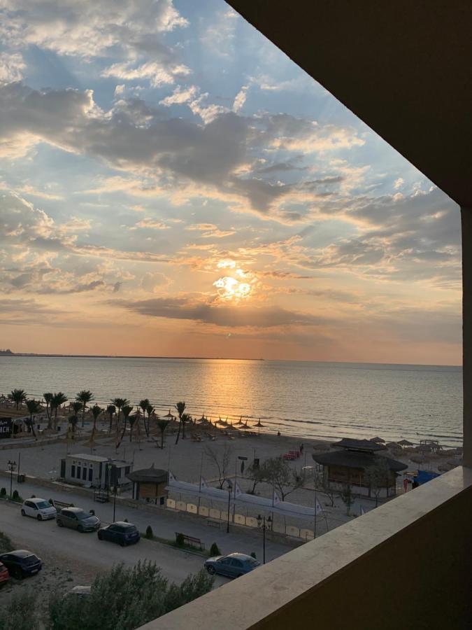 Sunrise Holiday Apartment - Mamaia Nord Năvodari Eksteriør billede