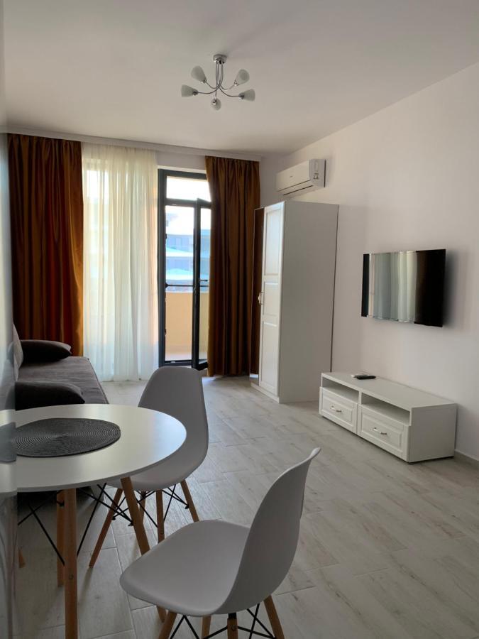 Sunrise Holiday Apartment - Mamaia Nord Năvodari Eksteriør billede