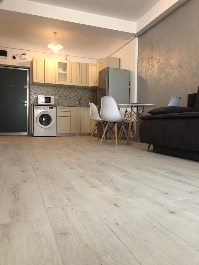 Sunrise Holiday Apartment - Mamaia Nord Năvodari Eksteriør billede